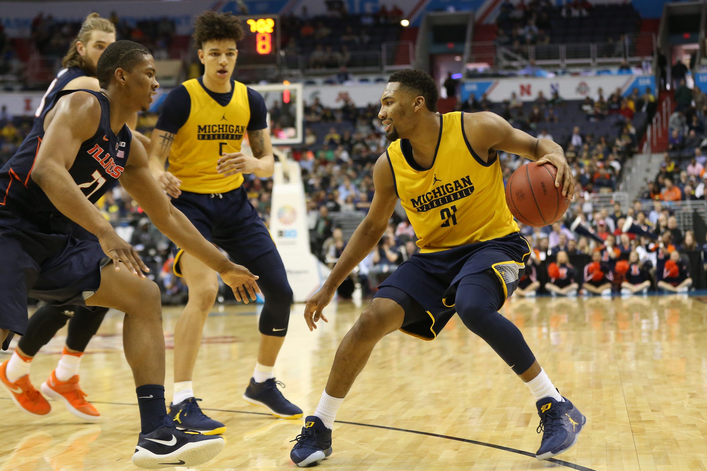 university of michigan basketball pink shoes